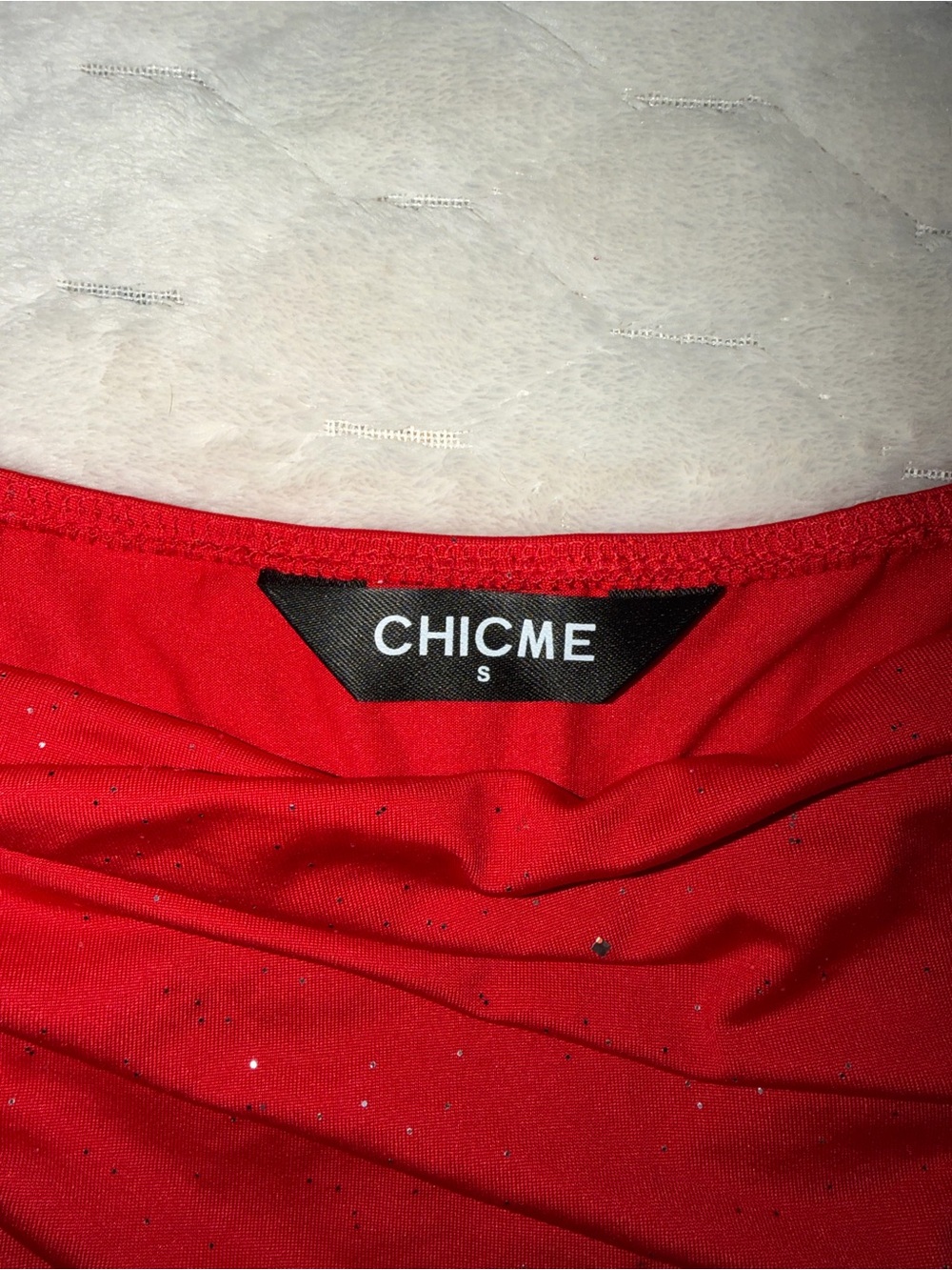 chic Red Off-Shoulder Ruched Mini Dress - Picture 5 of 5